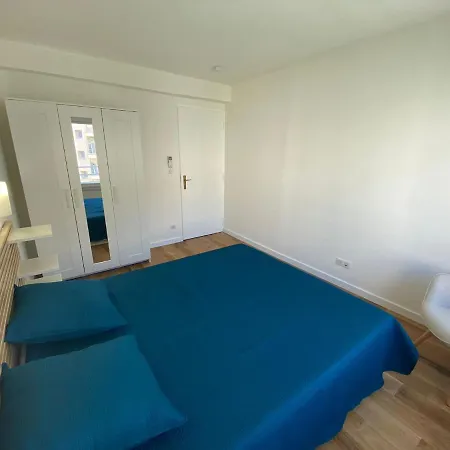 Renovated 4 Apartment-parking Next Door And At 700m *