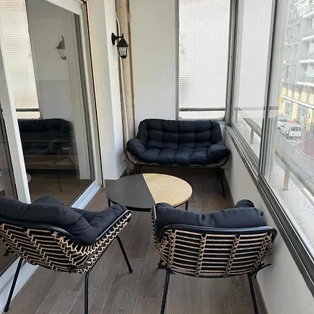 Renovated 4 Apartment-parking Next Door And At 700m Lägenhet Antibes