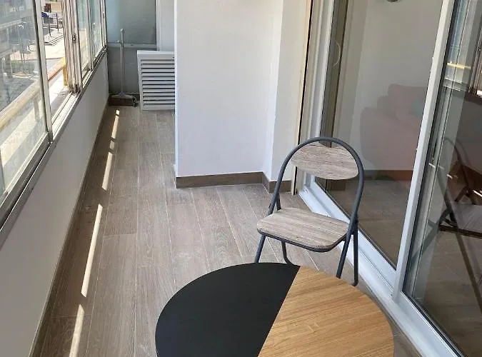 Renovated 4 Apartment-parking Next Door And At 700m * Antibes