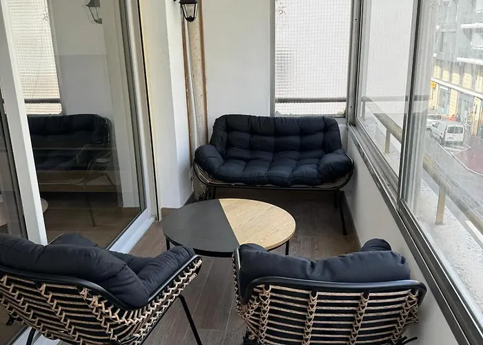 Renovated 4 Apartment-parking Next Door And At 700m Lägenhet Antibes